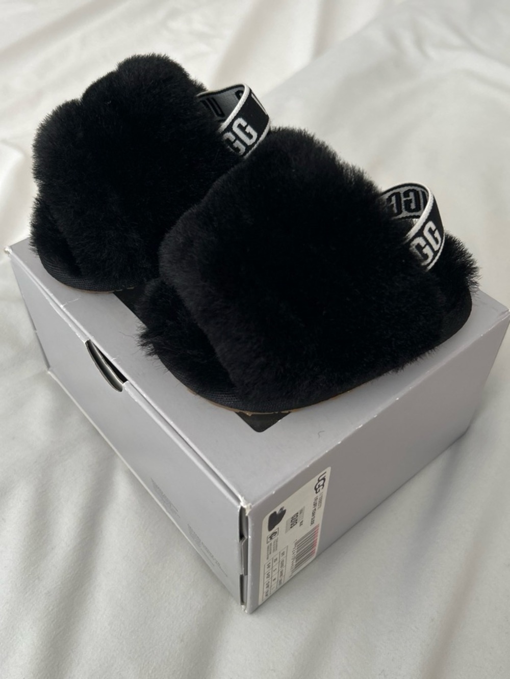 BRAND NEW - UGG Baby Black Fluff Yeah Slide with Branded Elastic Strap